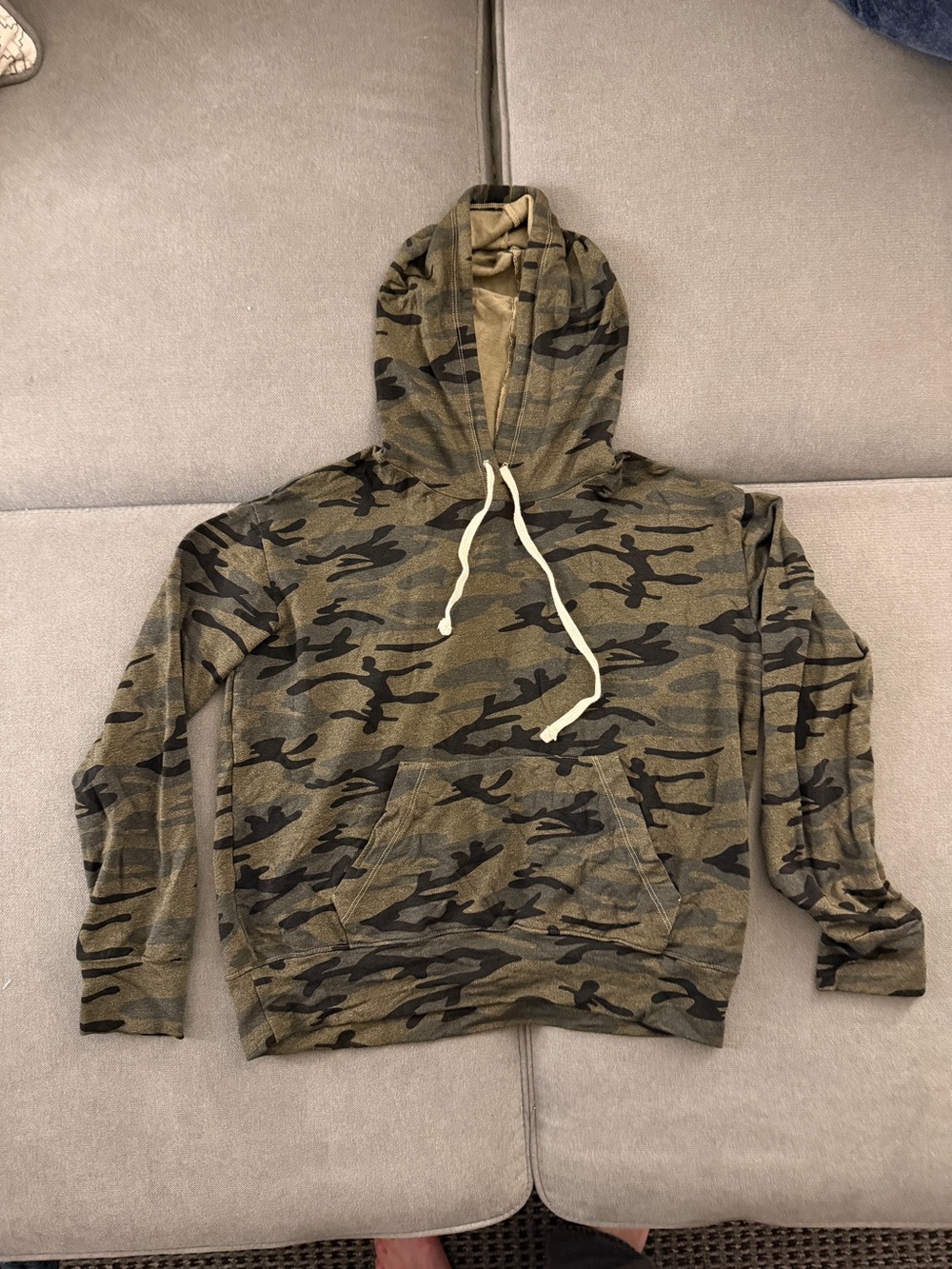 Sundry Camo Pullover Hoodie Women’s Size 0 XS Made in USA Kangaroo Pocket